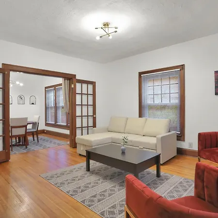 Comfy Apartment In Indianapolis